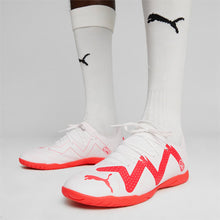 Load image into Gallery viewer, Puma Future Play Indoor Soccer Shoes 107382 01  PUMA WHITE-FIRE ORCHID