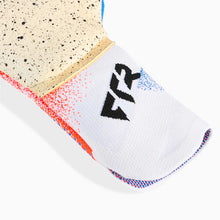 Load image into Gallery viewer, Puma Future Ultimate NC Goalkeeper Gloves 042064 11