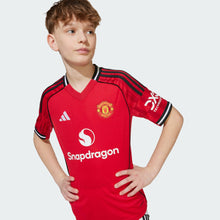 Load image into Gallery viewer, adidas Manchester United 25/26 Home Jersey Youth JP3013