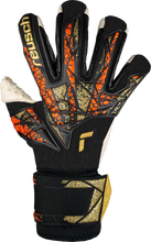 Load image into Gallery viewer, Reusch Attrakt Speedbump Ortho-Tec 5470978
